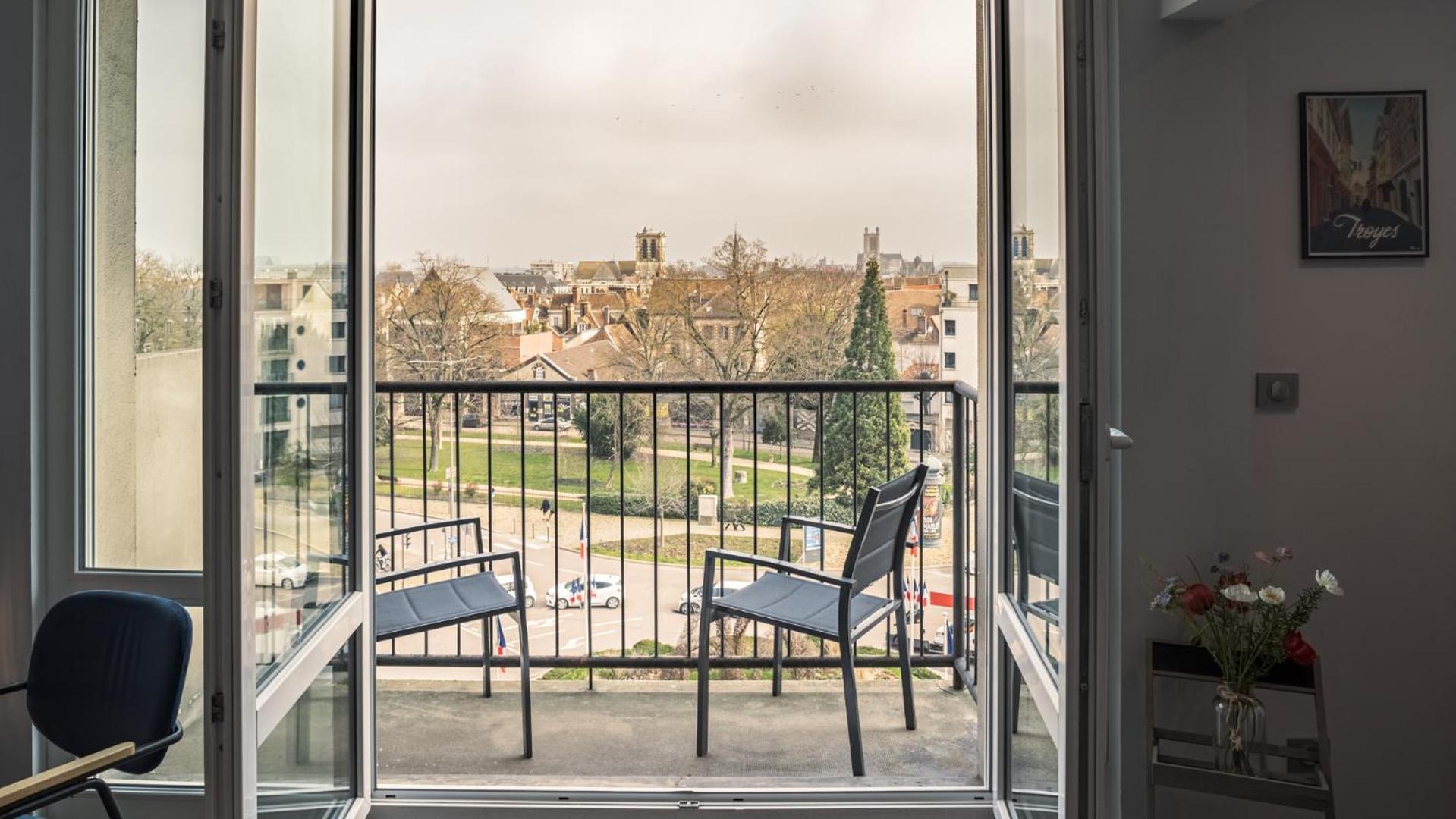 Le Balcon Troyen - Proche Hypercentre - 4 Pers. Apartment Troyes Exterior photo